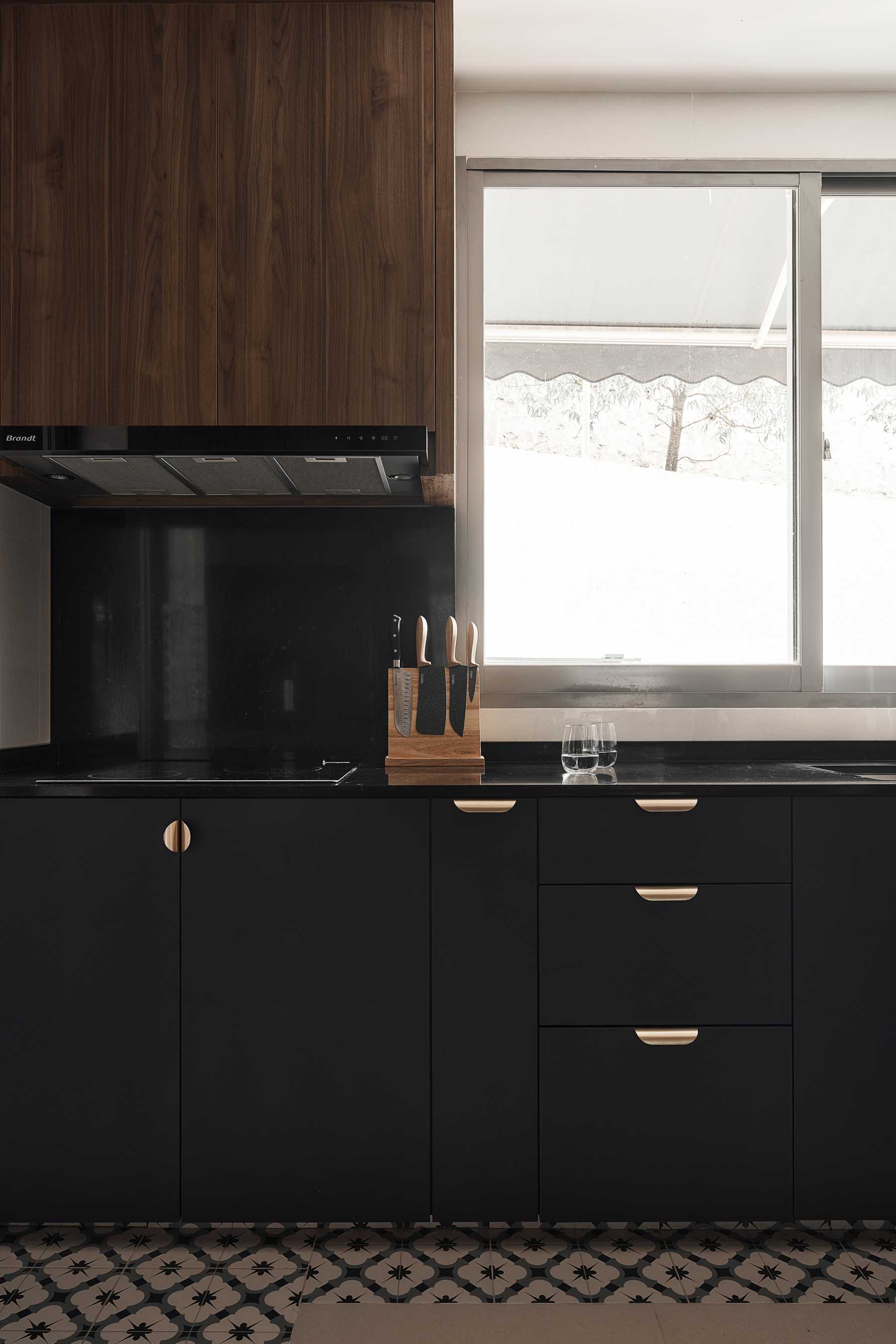 Modern Kitchen with Countertop and Kitchen Window