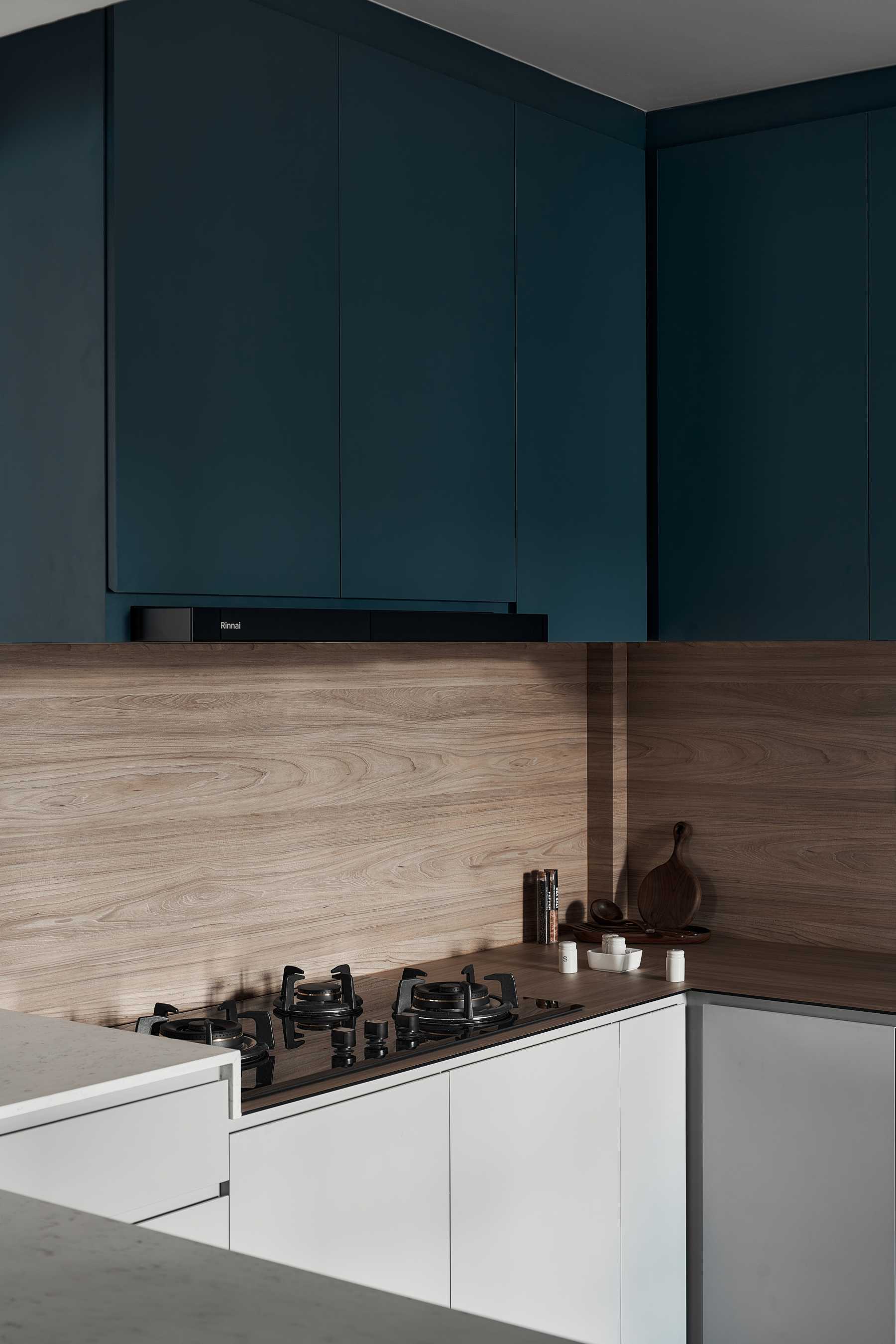 Scandinavian Kitchen with Countertop and Kitchen Island