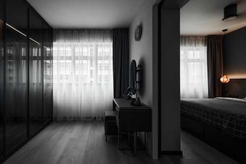 Modern Walk-in Wardrobe at 356C Ubi Grove