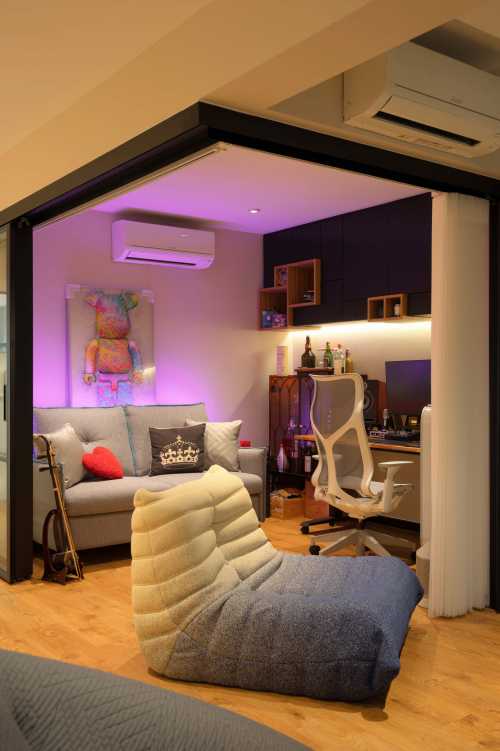 Contemporary Gaming Room at Ang Mo Kio Ave 3
