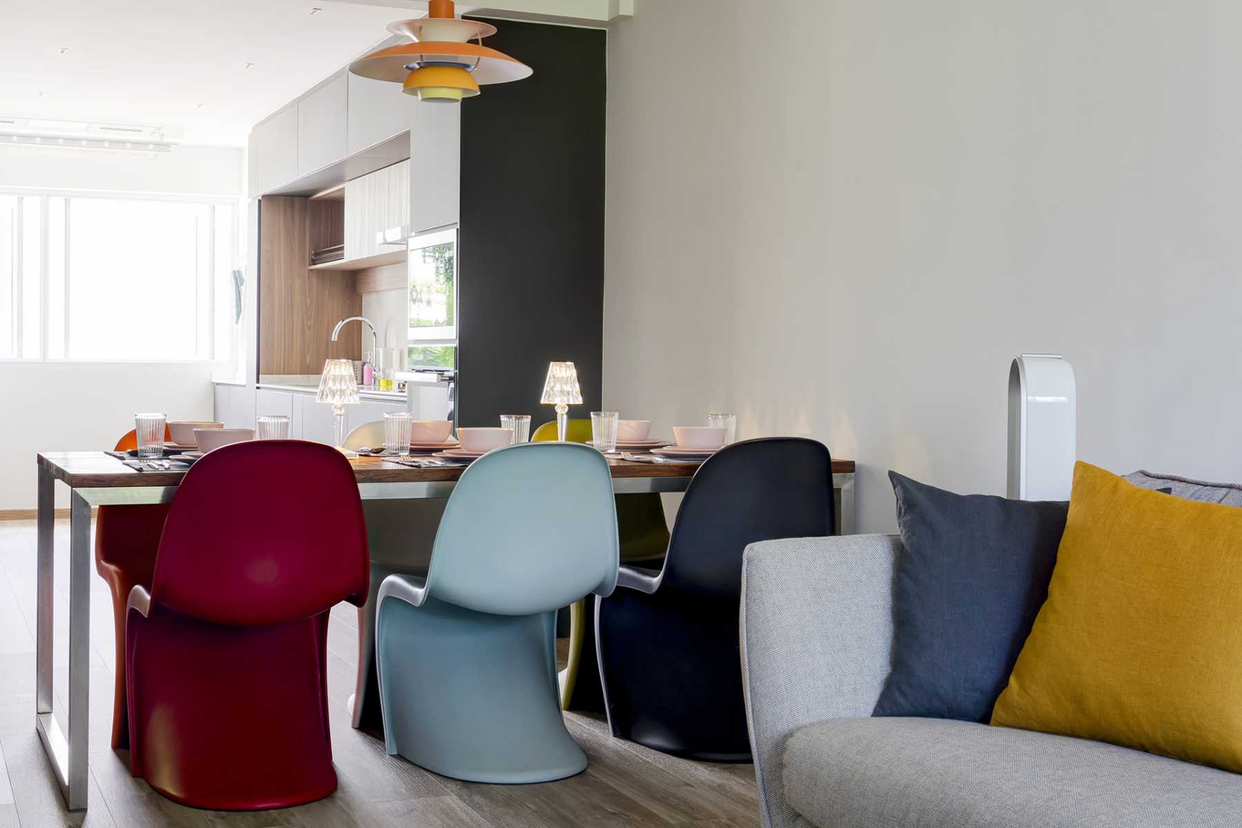 Contemporary Dining Room with Dining Table and Tableware