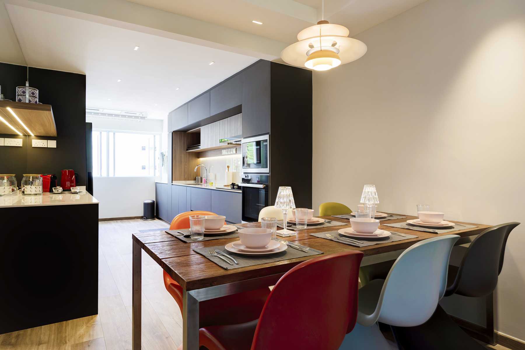 Contemporary Kitchen with Countertop and Vinyl Flooring
