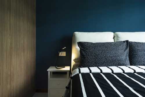 Contemporary Bedroom at Tampines St 61