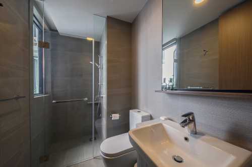Contemporary Bathroom at 3 Bedroom EC @ Piermont Grand