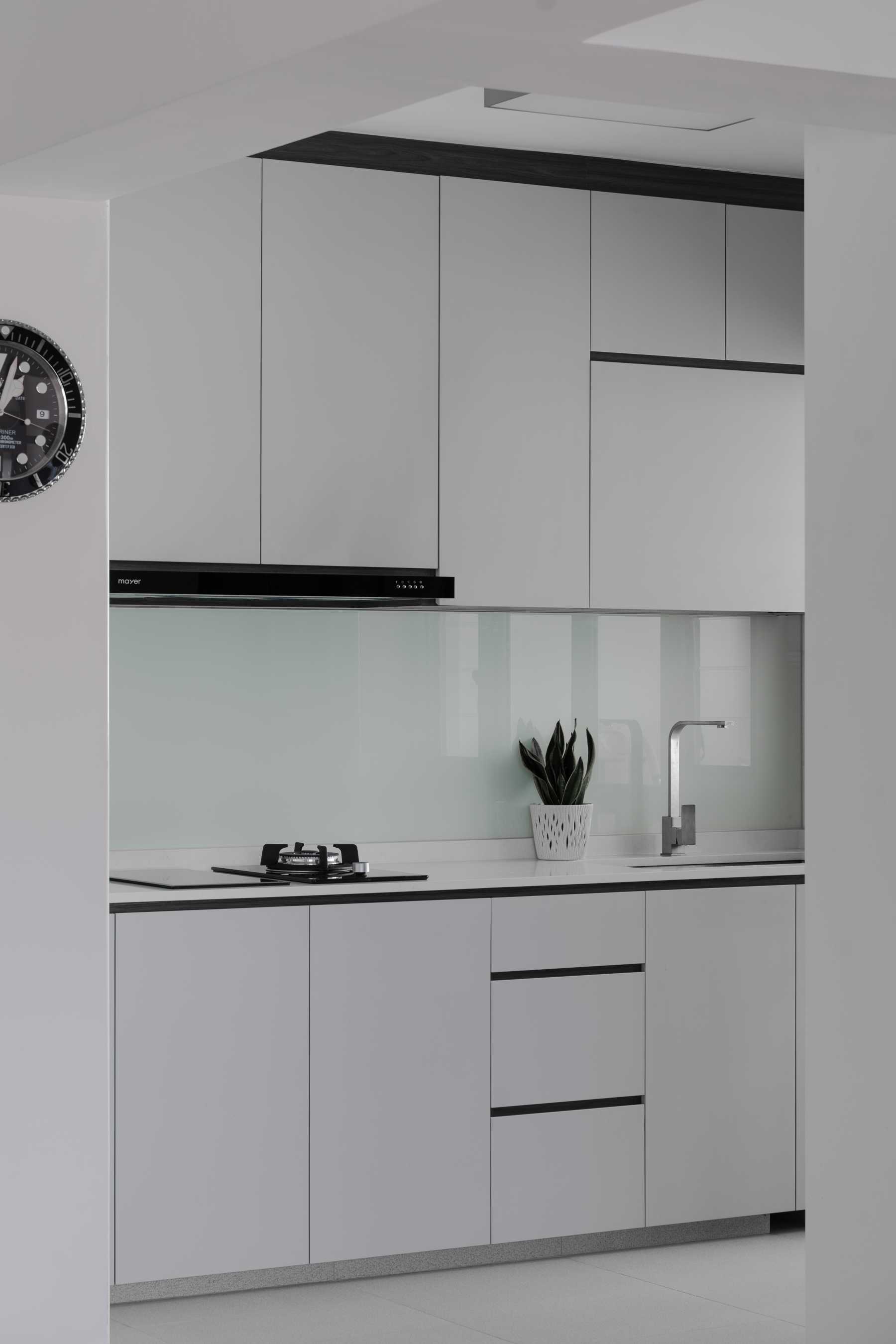 Contemporary Kitchen with Countertop and Cupboard