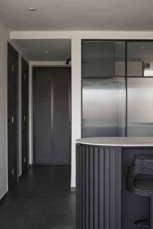 Modern Home Bar at Breeze By The East