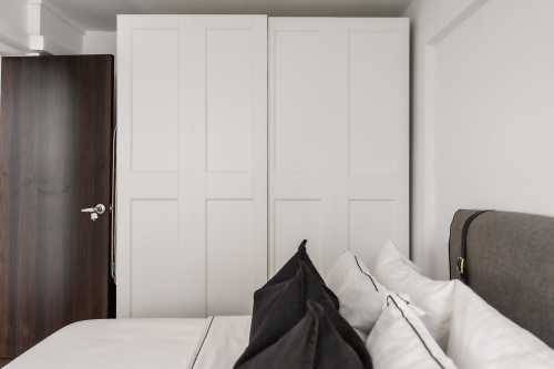 Modern Bedroom at 415 Hougang