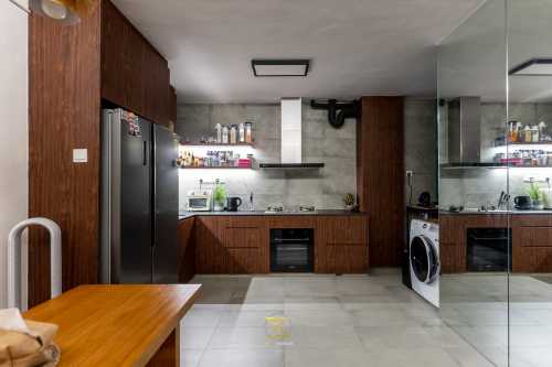 Industrial Kitchen at 478 Segar Road