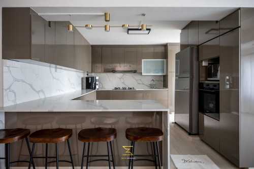 Contemporary Kitchen at 645 Pasir Ris