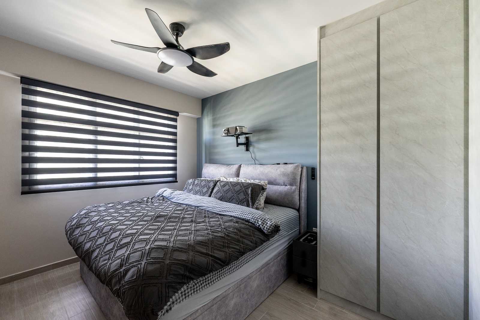 Contemporary Bedroom with Vinyl Flooring and Wardrobe