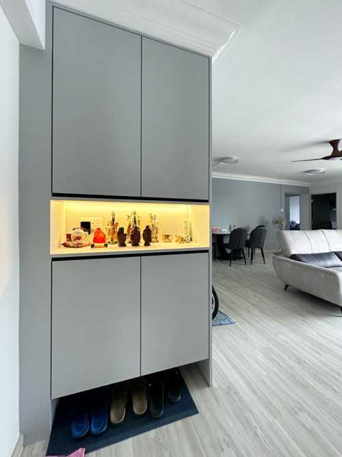 Scandinavian Entryway at Compassvale Road