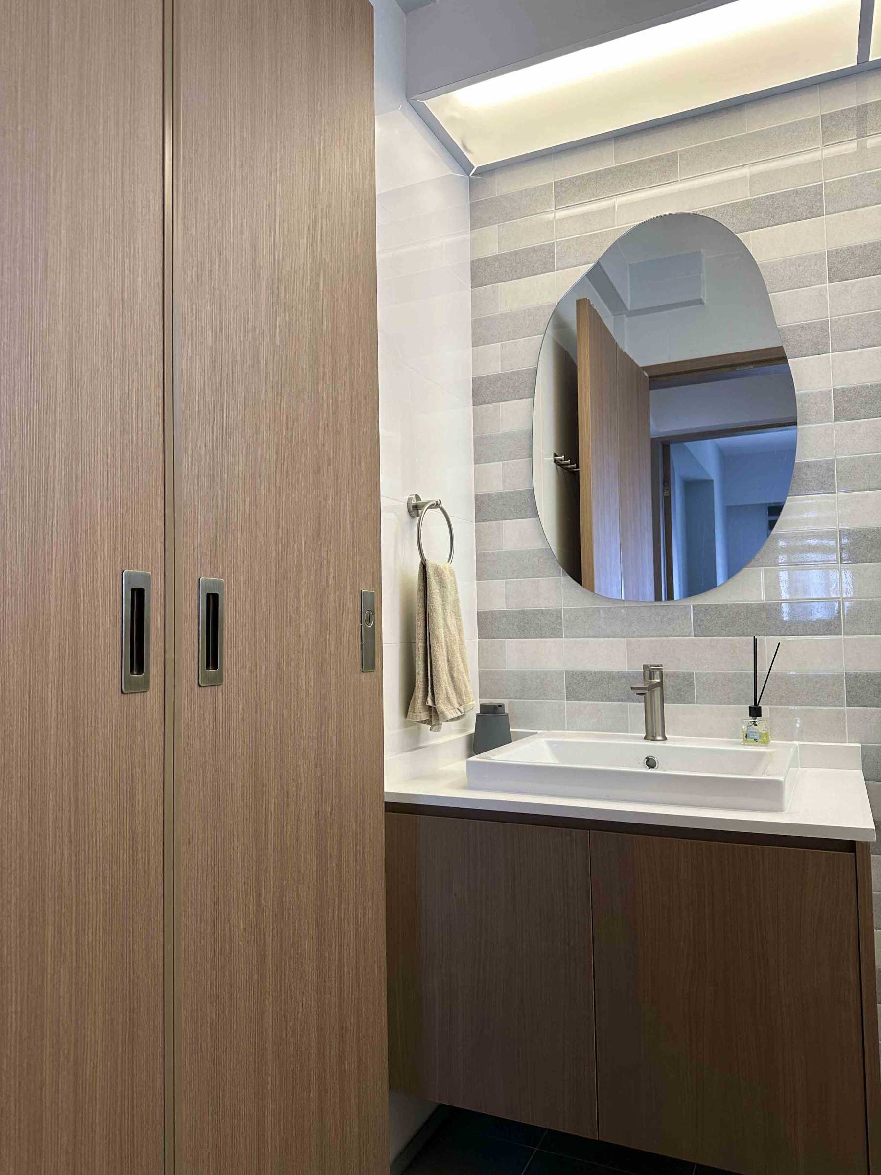 Scandinavian Bathroom with Mirror and Bathroom Accessories