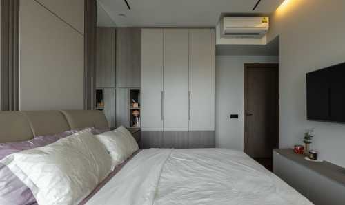 Contemporary Bedroom at Trevista Condo, Toa Payoh