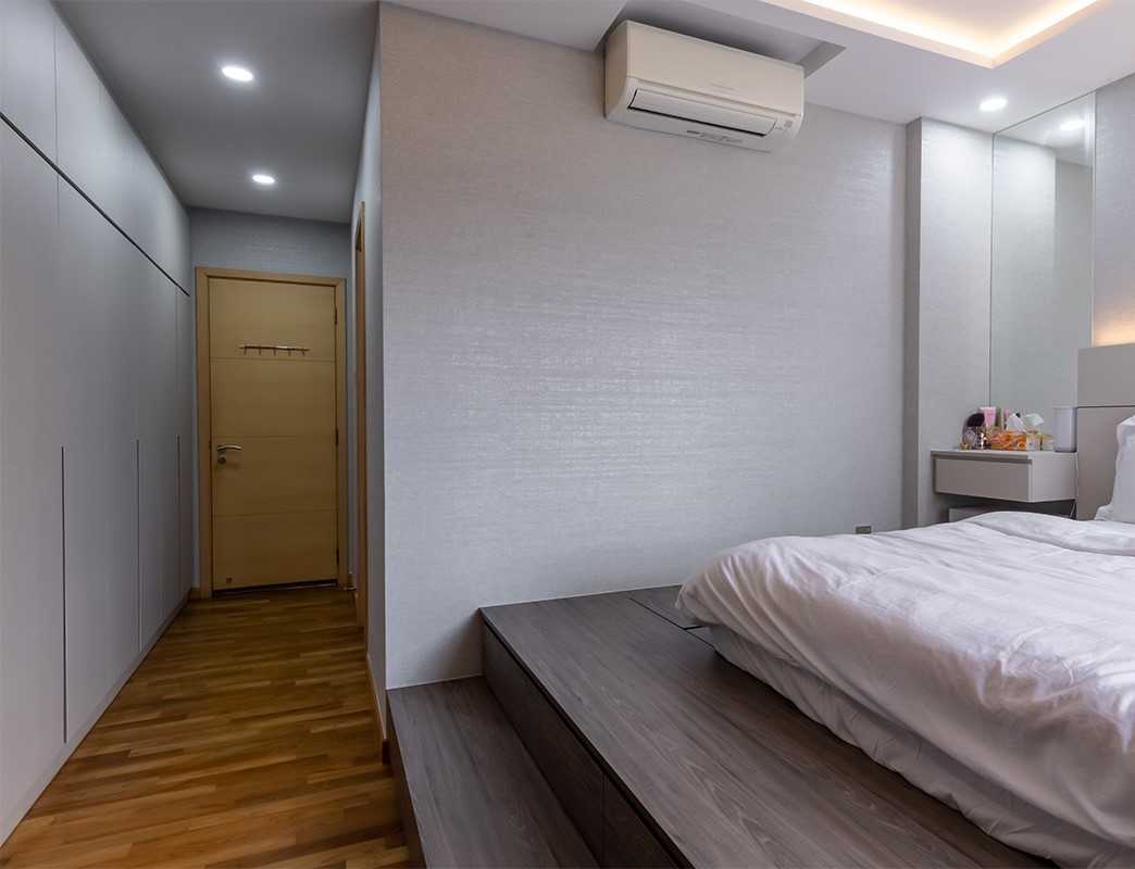 Contemporary Bedroom with Platform Bed and Wardrobe