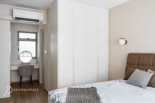 Modern Bedroom at Sengkang | 273 Compassvale link