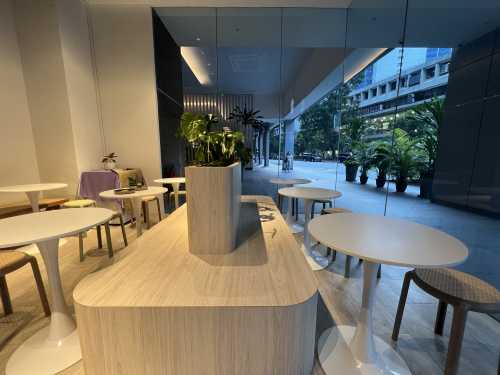 Modern Restaurant at Snap Cafe