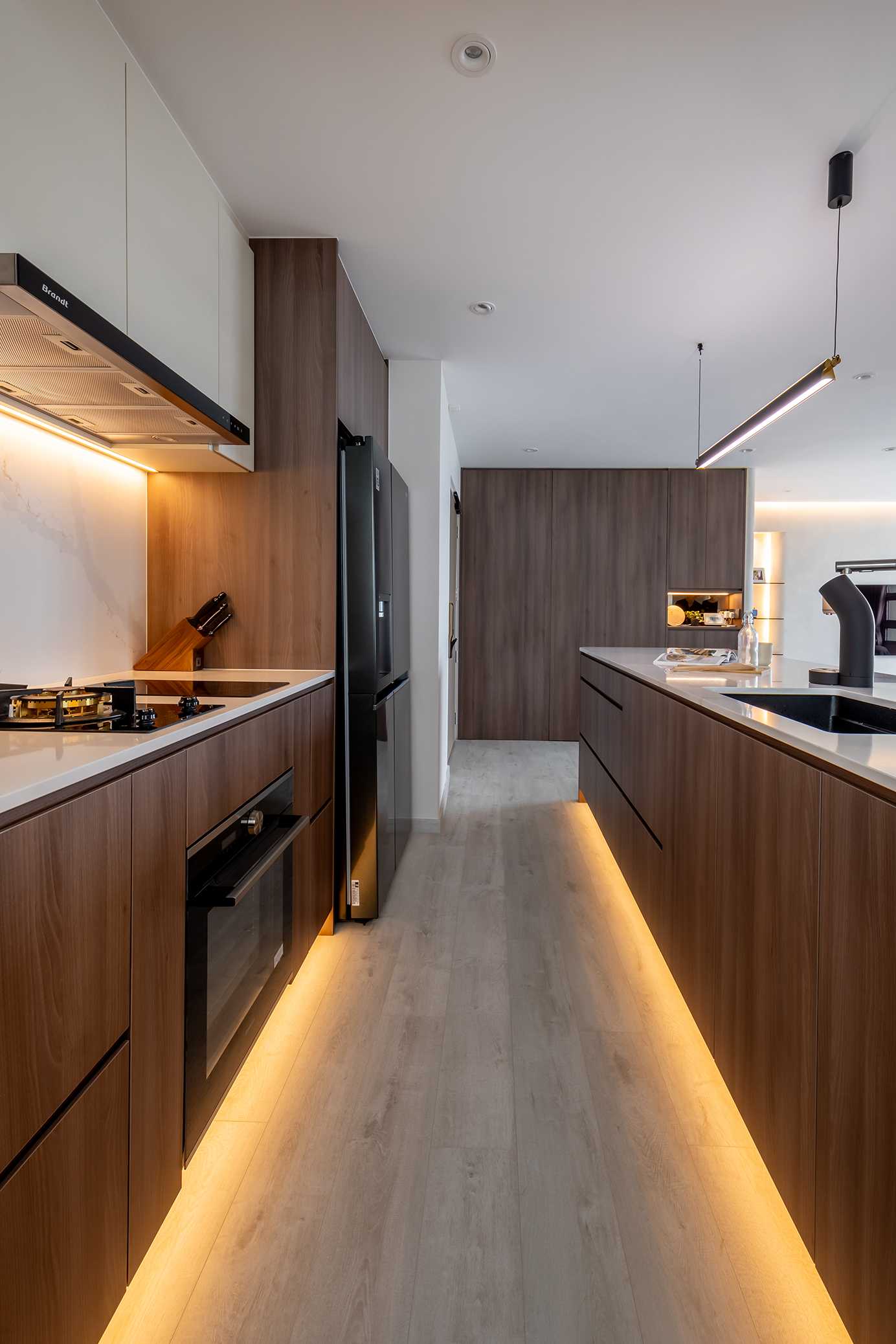 Minimalist Kitchen with Countertop and Cupboard
