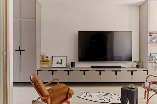 Eclectic Living Room at Everitt Road North