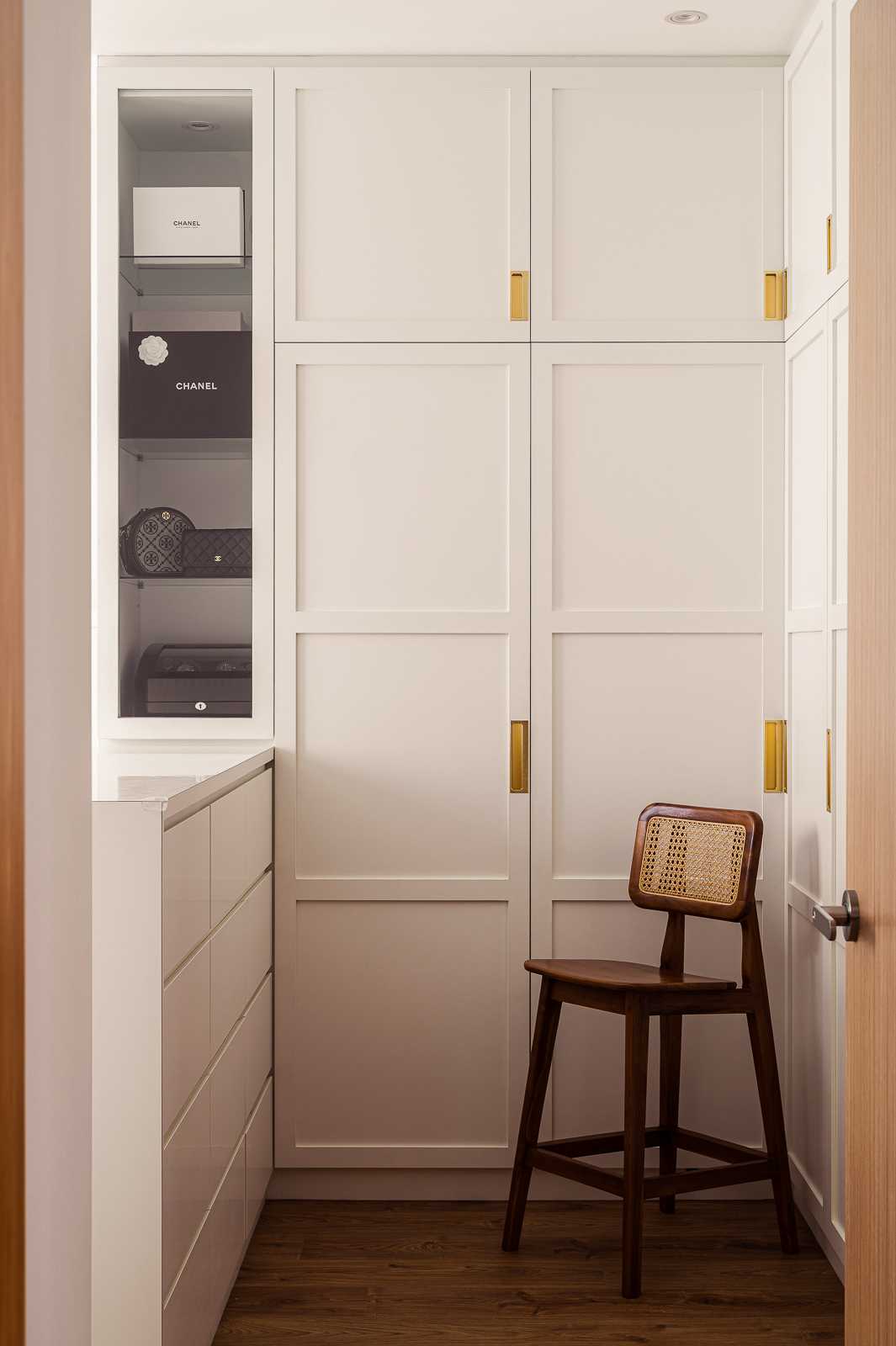 Modern Bedroom with Wood Flooring and Wardrobe