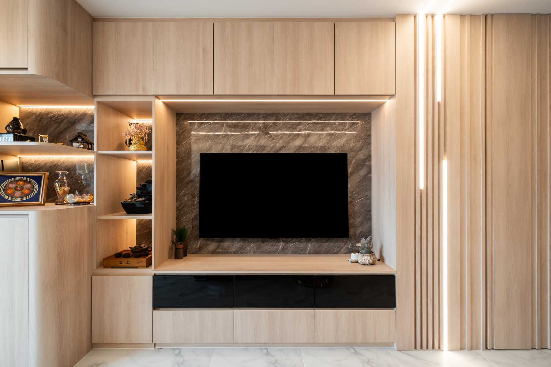 Modern Living Room with Feature Wall and Sofa