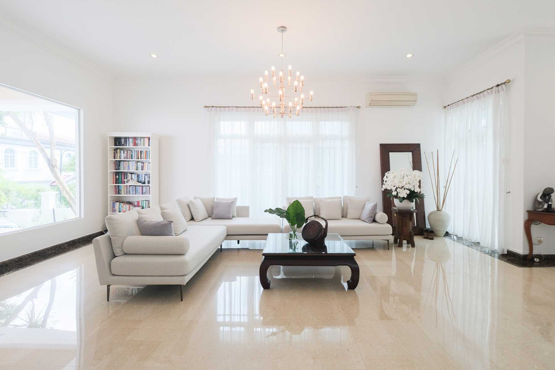 Contemporary Living Room with Sofa and Coffee Table