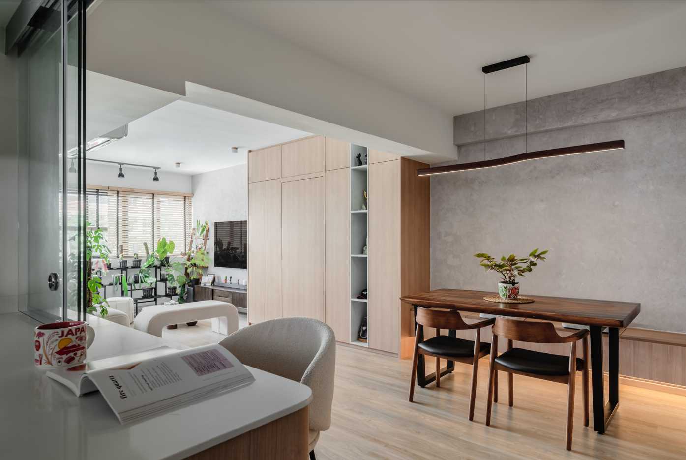 Scandinavian Dining Room with Dining Table and Dining Chairs