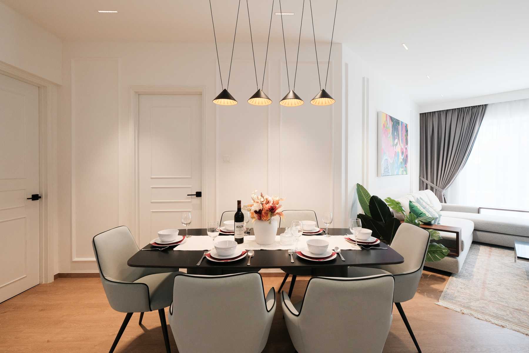 Modern Dining Room with Dining Table and Lighting