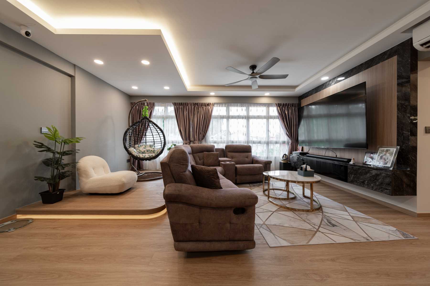 Modern Living Room with Vinyl Flooring and TV Console