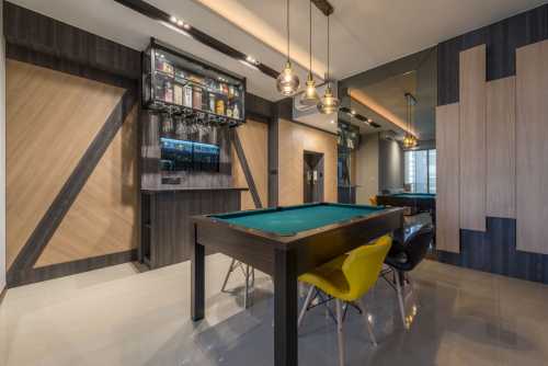 Contemporary Home Gym at Pasir Ris Rise Sea Horizon