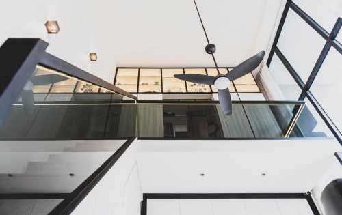 Modern Mezzanine at Jalan Lempeng The triliq