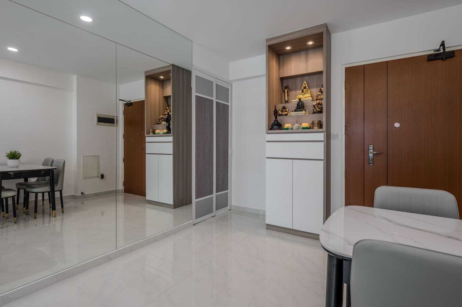 Modern Living Room with Homogeneous Tiles and Drop Light