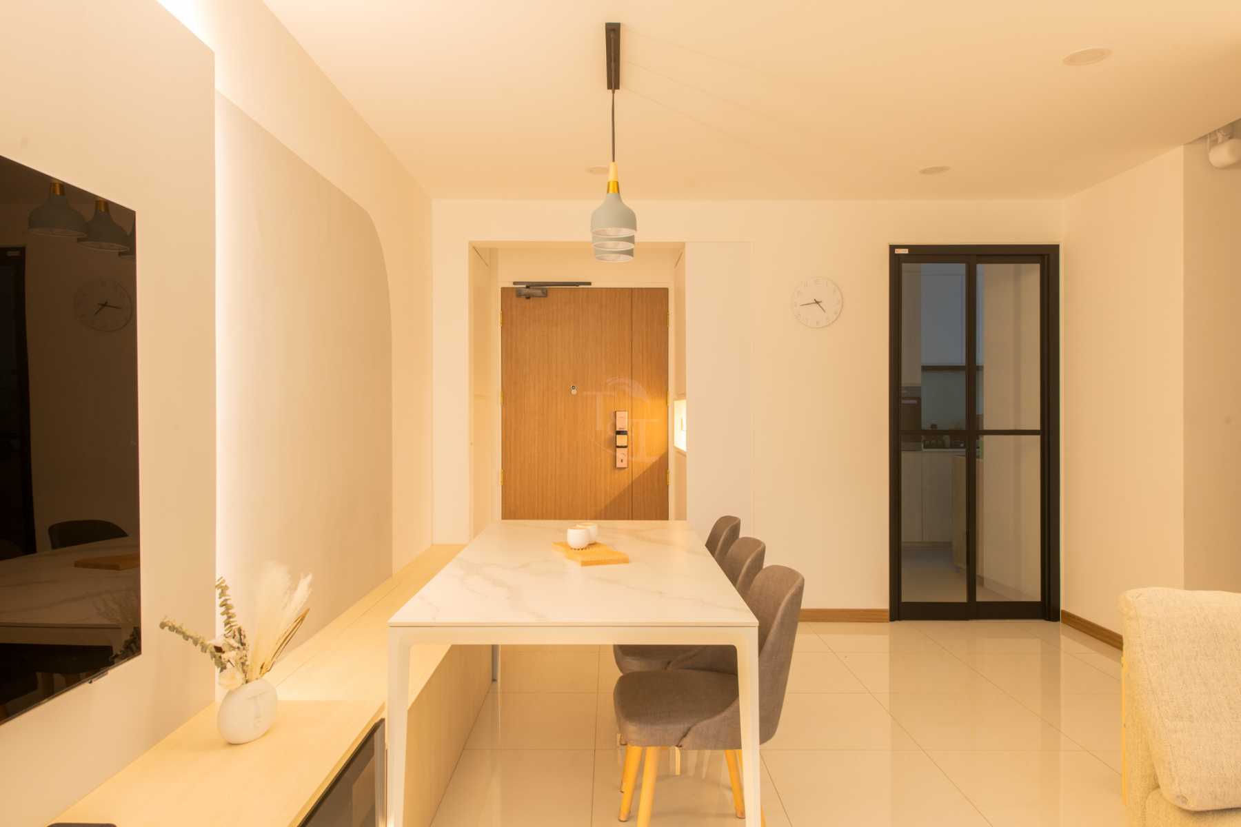 Modern Foyer with Feature Wall and Dining Table