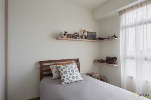 Scandinavian Bedroom at Northshore Drive
