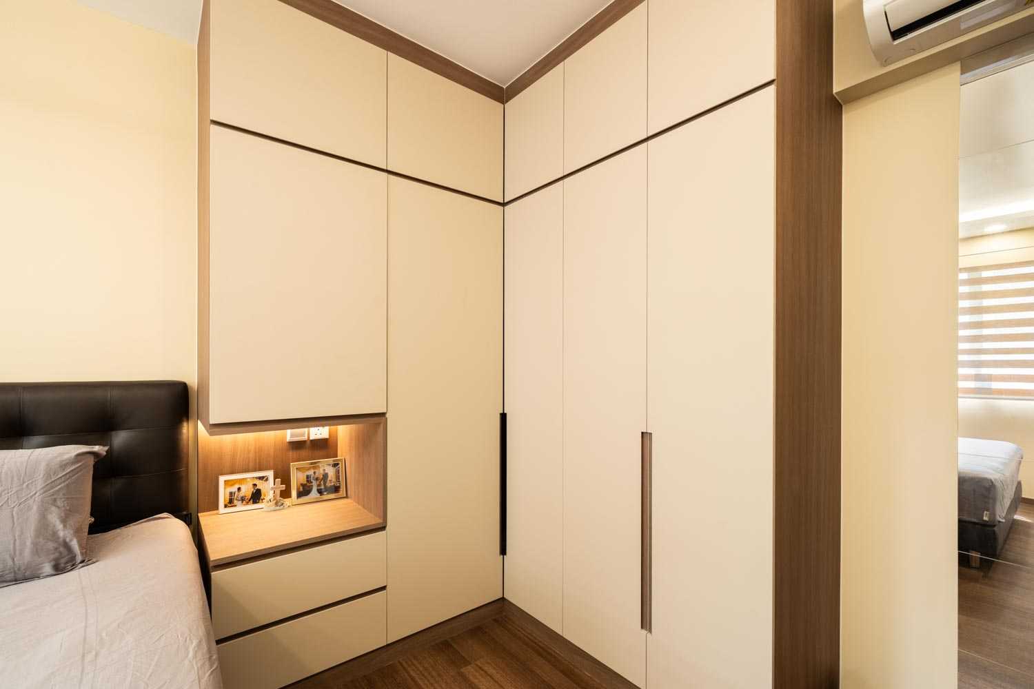 Scandinavian Bedroom with Vinyl Flooring and Wardrobe