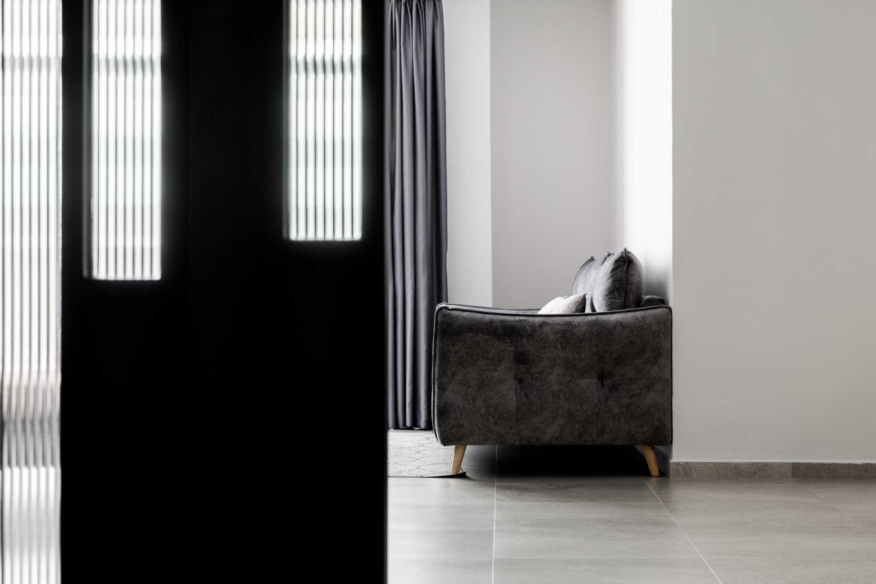 Modern Entryway with Seating Bench and Shoe Rack