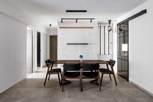 Modern Dining Room at Admiralty
