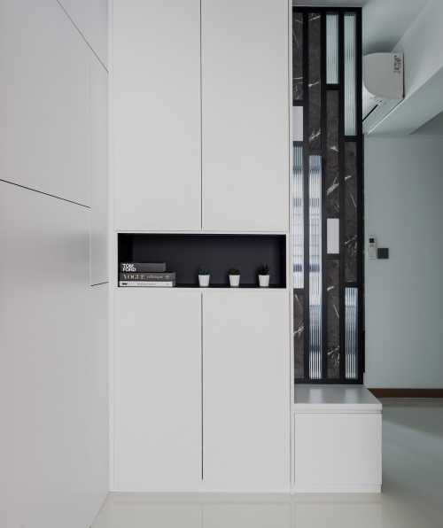 Minimalist Foyer at Bidadari Alkaff Oasis