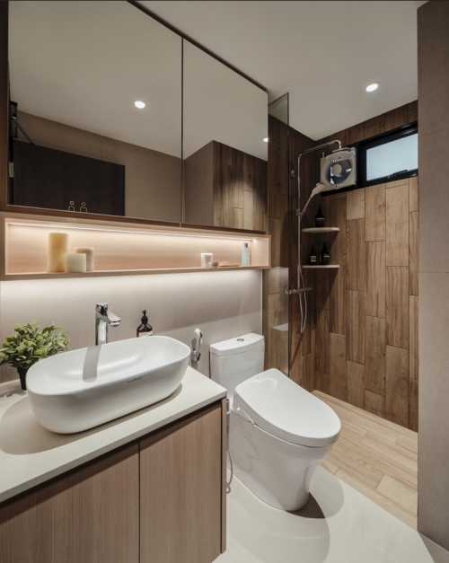 Modern Bathroom at 369 Holland Road (Lucas)