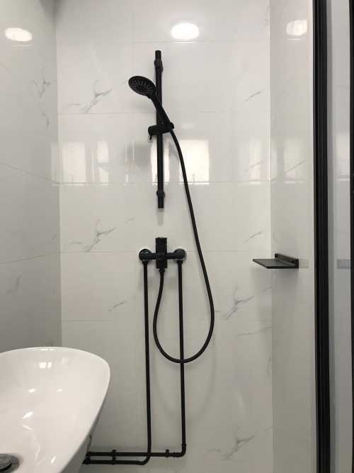 Minimalist Bathroom at Yishun