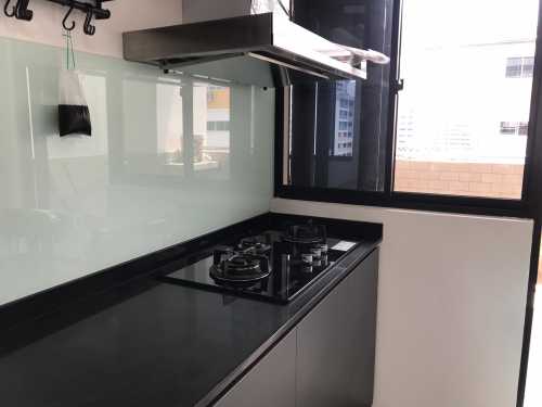 Minimalist Kitchen at Yishun