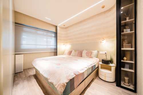 Modern Bedroom at Sembawang | 334 sembawang close