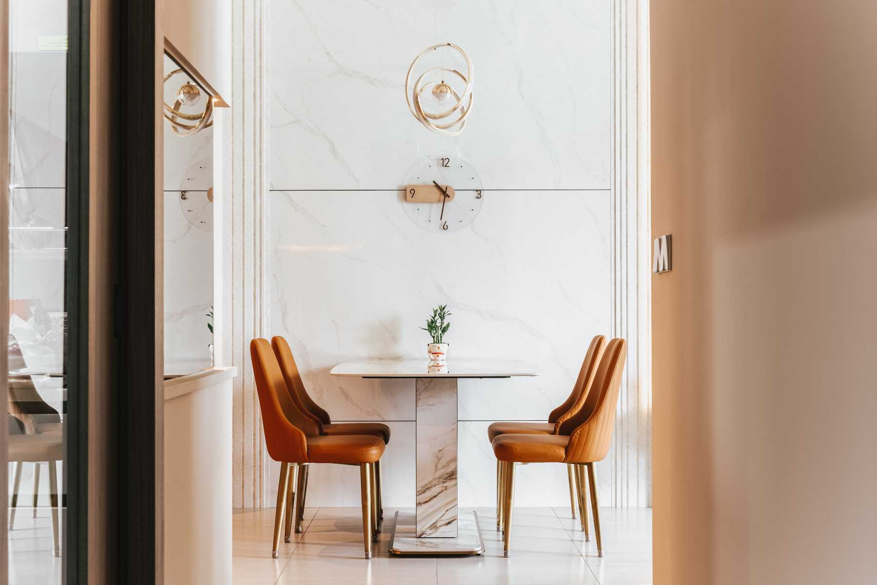 Modern Dining Room with Chandelier and Dining Table
