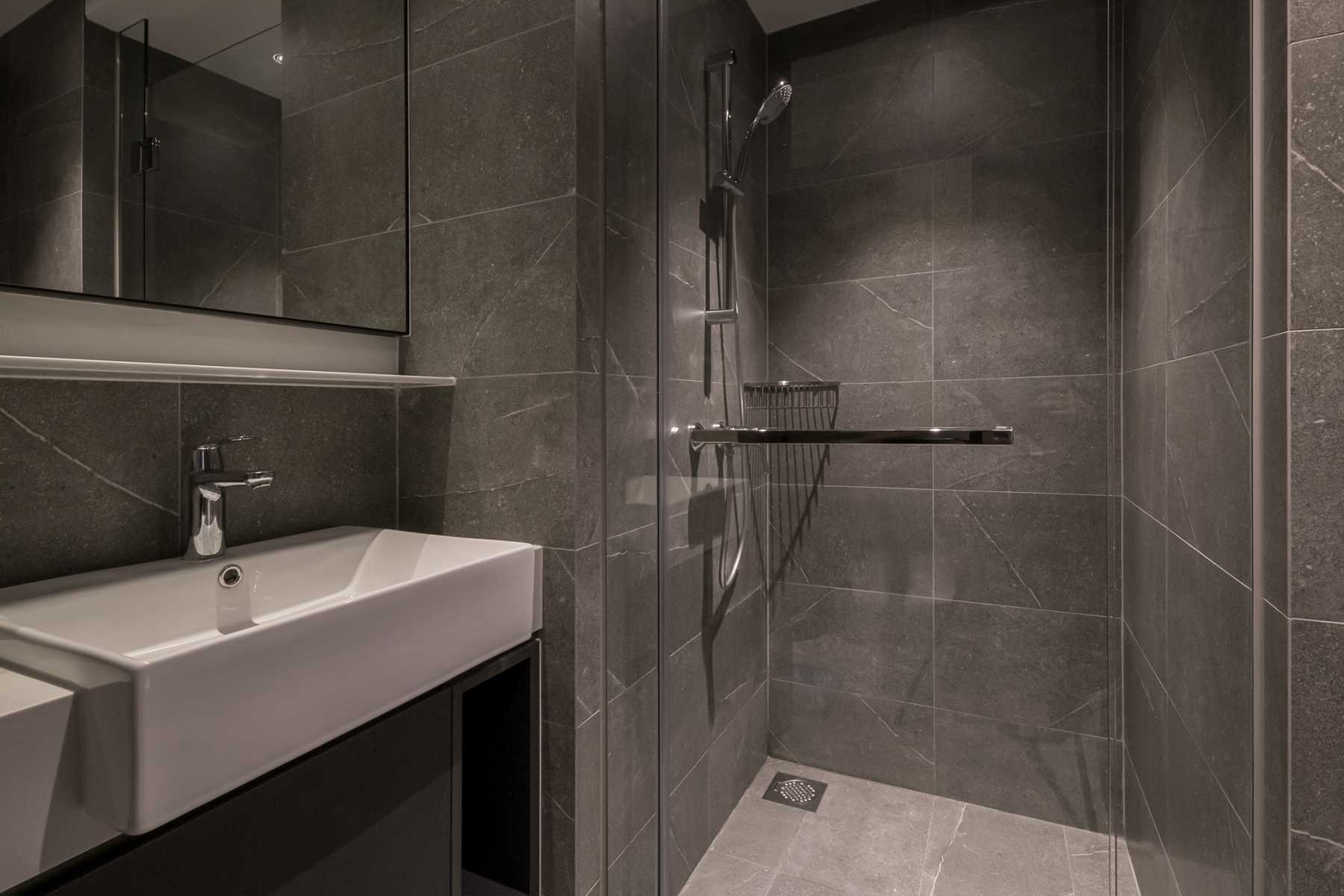 Contemporary Bathroom with Mirror and Shower Screen