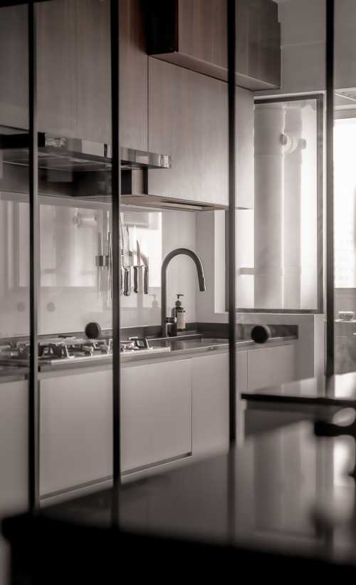 Contemporary Kitchen at 468c fernvale link