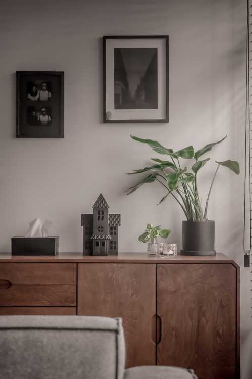 Contemporary Living Room at 468c fernvale link