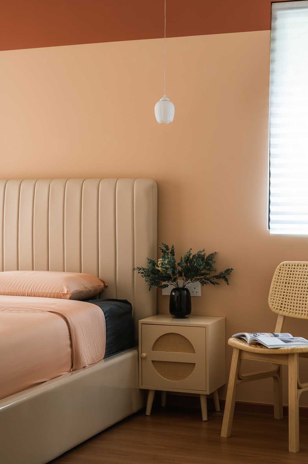 Scandinavian Bedroom with Vinyl Flooring and Queen Bed