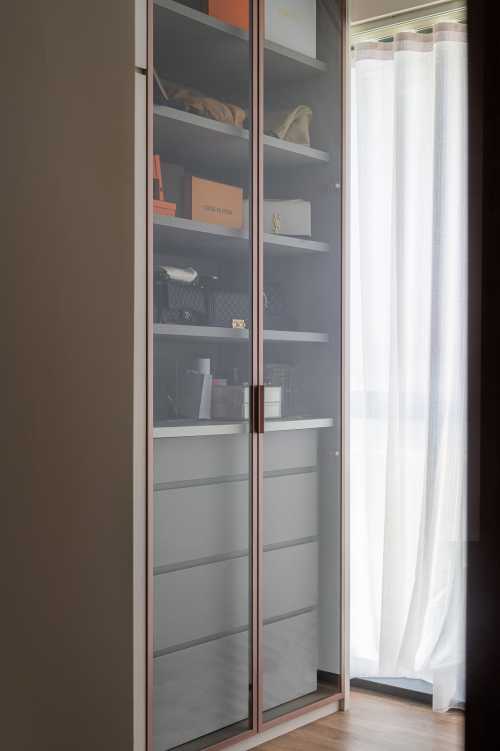 Modern Walk-in Wardrobe at peirmont grand