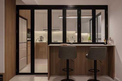 Contemporary Dining Room at 175A Sengkang East Dr (Rivervale Shores)