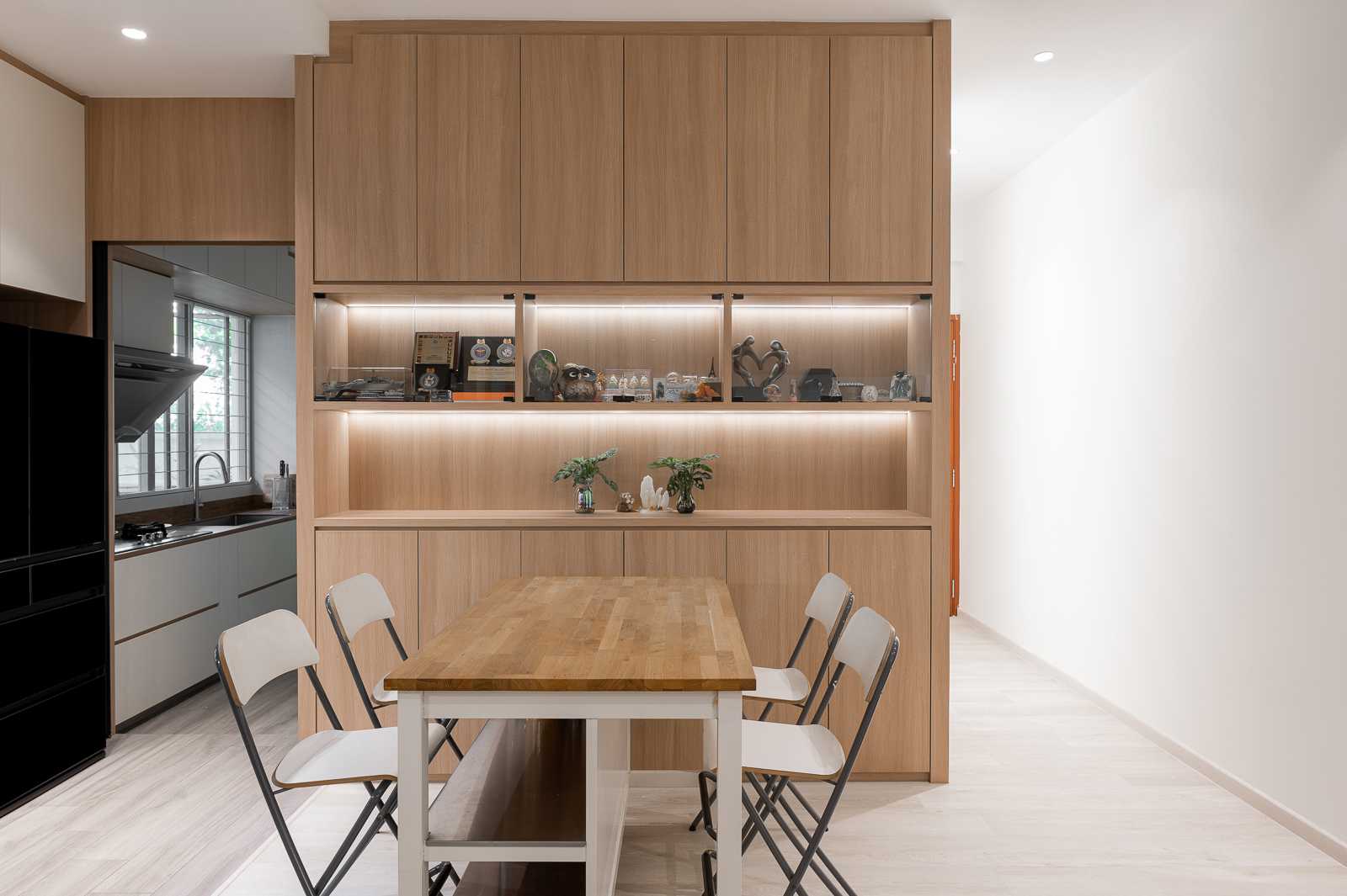 Scandinavian Dining Room with Cove Lighting and Drop Ceiling