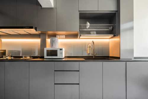 Contemporary Kitchen at Boon Lay Place
